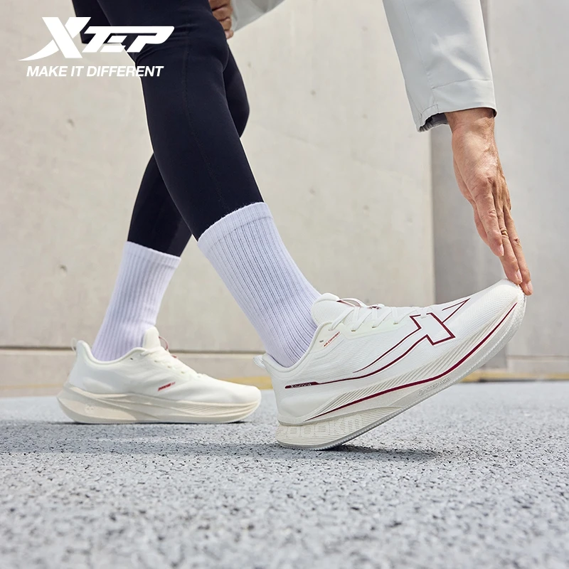 Xtep 2000km 남성용 러닝화 2025 겨울 방수 강화된 추진력 쿠션 충격 흡수 스니커즈 875419110019