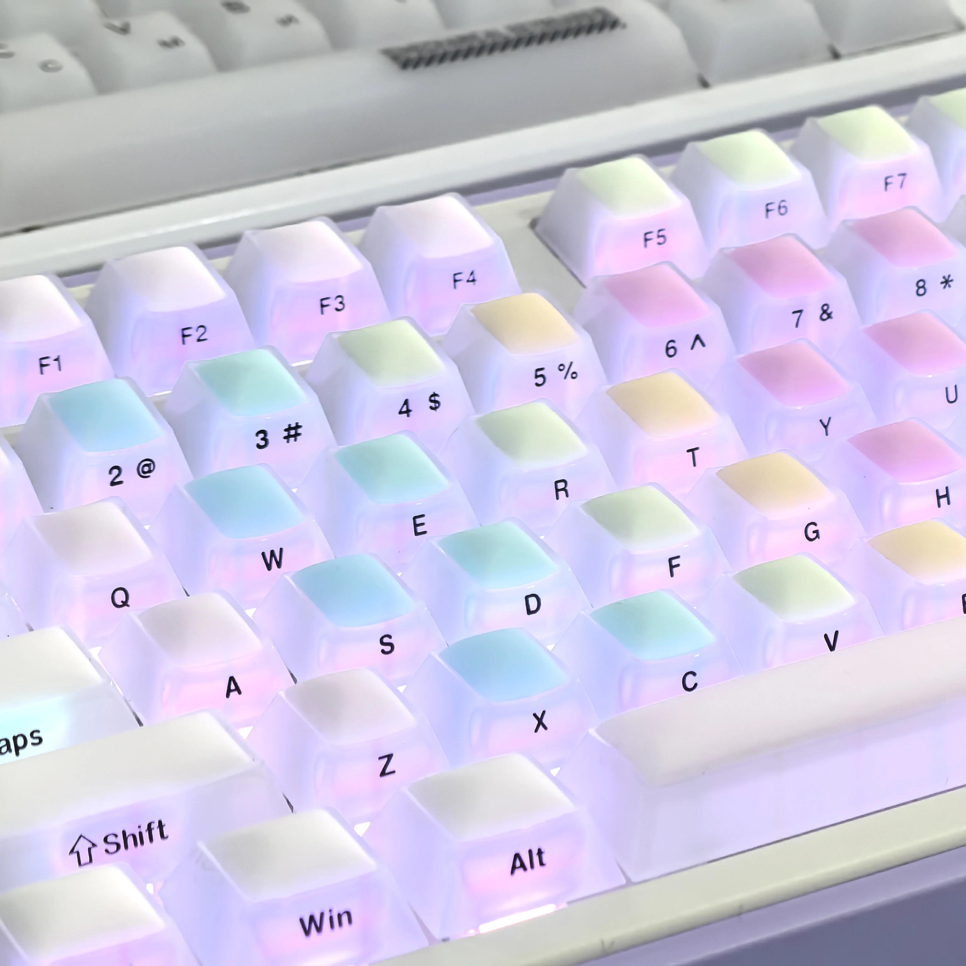 Rainbow Soft Candy Keycap Półprzezroczyste matowe białe grawerowane z boku nasadki na klawisze Cherry Pc 124 klawisze Śliczne przezroczyste matowe nasadki na klawisze