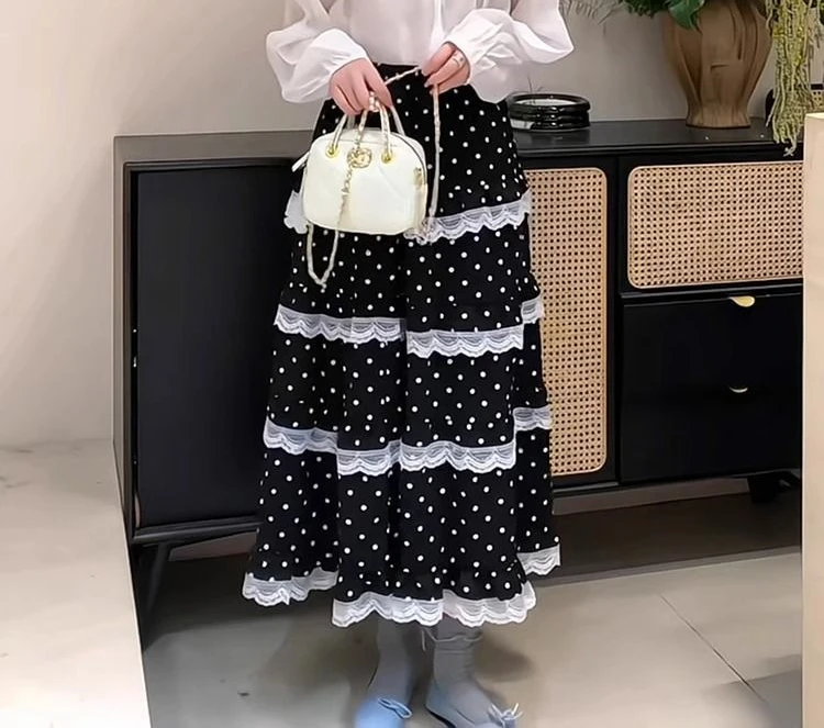 Design Sense Niche Rüschenrand Patchwork Polka Dot Rock für Frauen 2025, neuer kleiner Kuchenrock