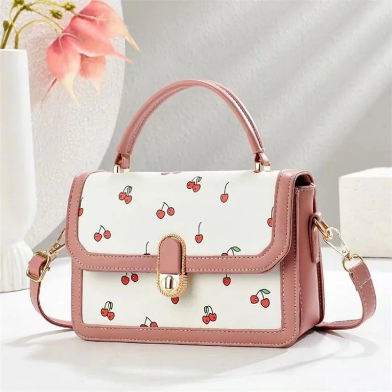 

Classic Designer Inspired Tote Bag For Ladies Crafted From Genuine Leather With A Parisian Look