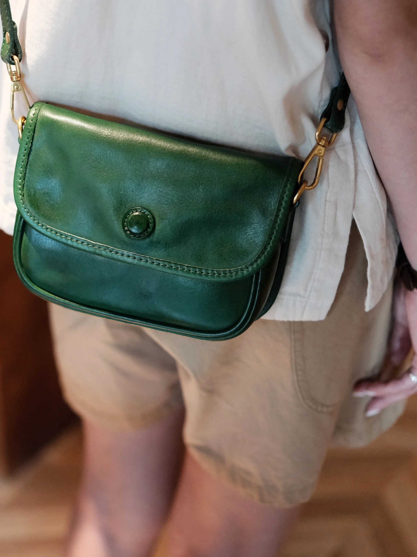 PNDME outdoor daily party luxury genuine leather women's crossbody bag vintage designer handmade real cow leather shoulder bag.