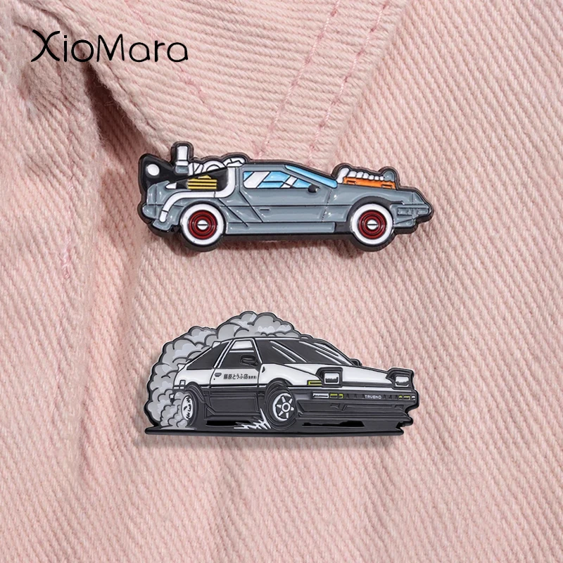 Science Fiction Movies Enamel Pin Cool Car Time Machine Souvenir Brooch Lapel Backpack Badge Jewlelry Gifts For Fans Friends