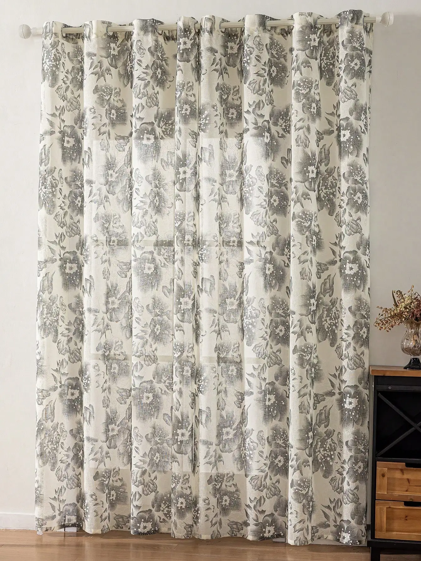 Rustikale Vorhänge mit Großen Blumenmuster-Aquarell-Designs und Ösen, Transparente Fensterdekoration im Landhausstil, Dekorative Gardinen für Zuhause