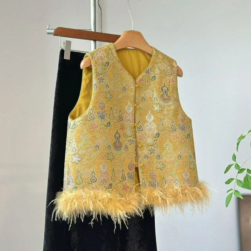 

Wearing Purple Vest Warm Outerwear A High-end Youthful Stylish New Chinese-style Cotton-padded Vest for Women 2026 Autumn Winter