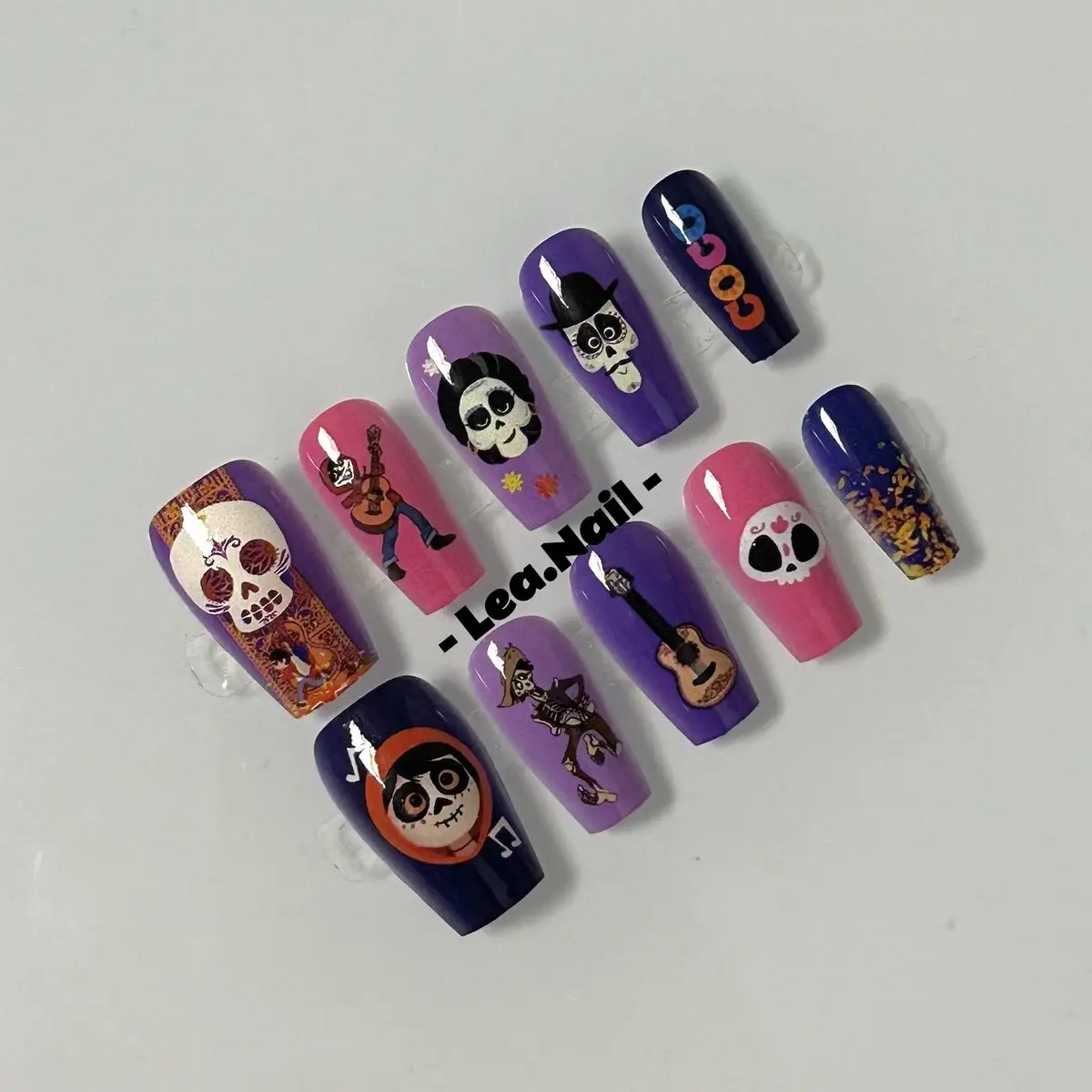 

Coco Nails Kawaii мультяшный маникюр, изысканный реквизит для косплея для девочек, мультяшная фигурка, ювелирные изделия, длинный стиль, аксессуары для рук, подарок