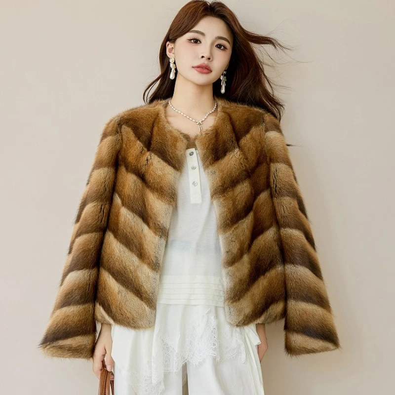 เสื้อโค้ทขนกระรอกแท้สำหรับผู้หญิง ฤดูหนาว 2025 คุณภาพสูง คอวี ขนหนา หรูหรา เสื้อแจ็คเก็ตสำหรับผู้หญิง