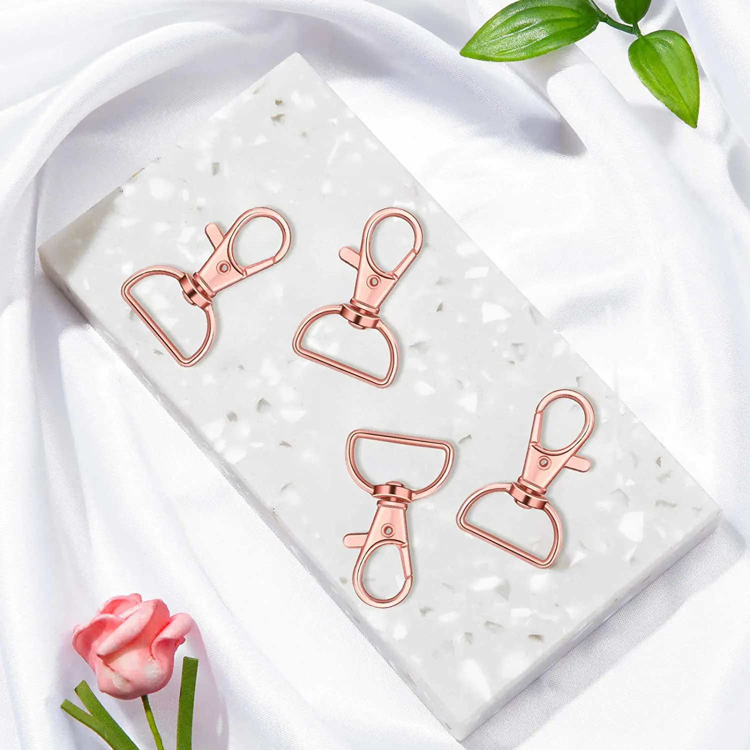 35Pcs Swivel Clasps Lanyard Snap Hooks Keychain Clip Hook Lobster Claw Clasp Metal Hook Clasp with D Rings Rose Gold