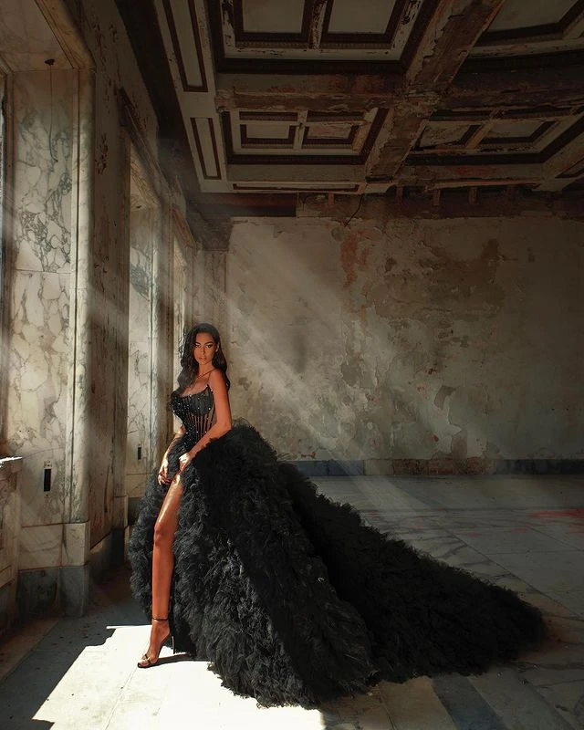 Black Beaded Long Prom Gowns With Detachable Train Sexy Split Gothic Bridal Dresses Puffy Ruffled Tutu Over Wrap Skirt