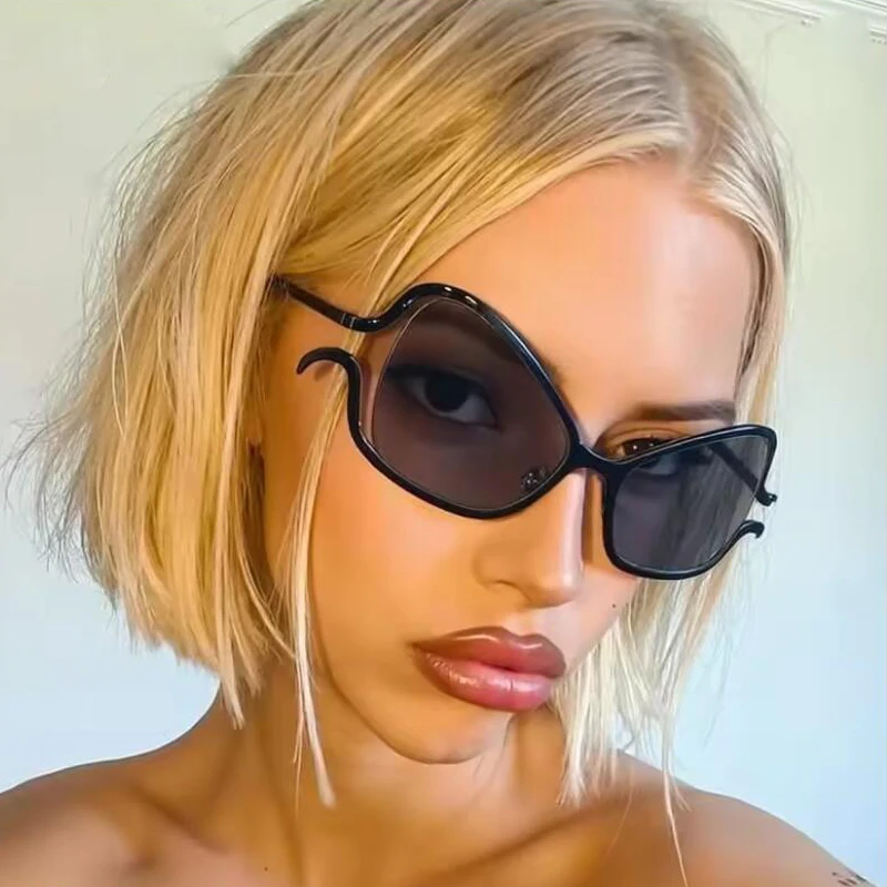 

New Y2K Fashion Metal Punk Hollow Sunglasses for Women Brand Trendy Summer Outdoor Silvery Sun Glasses Female Oculos De Sol