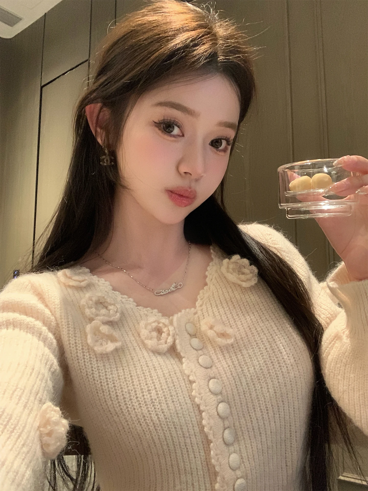 

Handmade Knitted Cardigan Women's Long Sve Lantern Sve Waist Cinched Floral Patterned Open Front Knitwear by Chen Jin