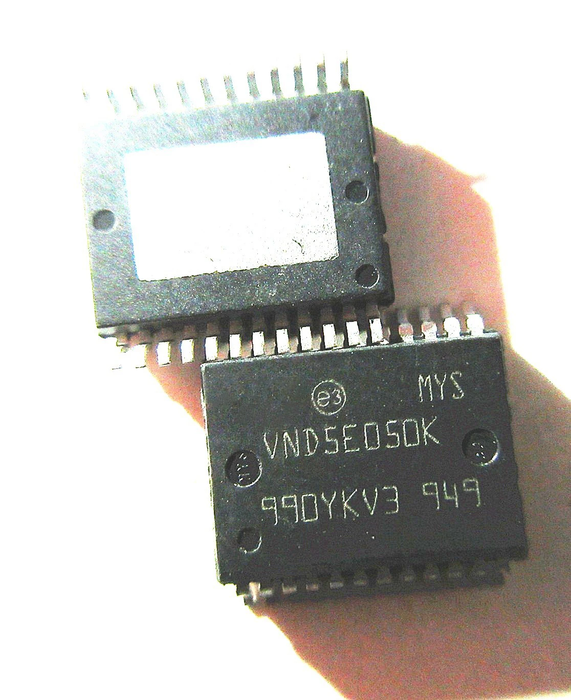 

VND5E050AK SSOP24 10PCS