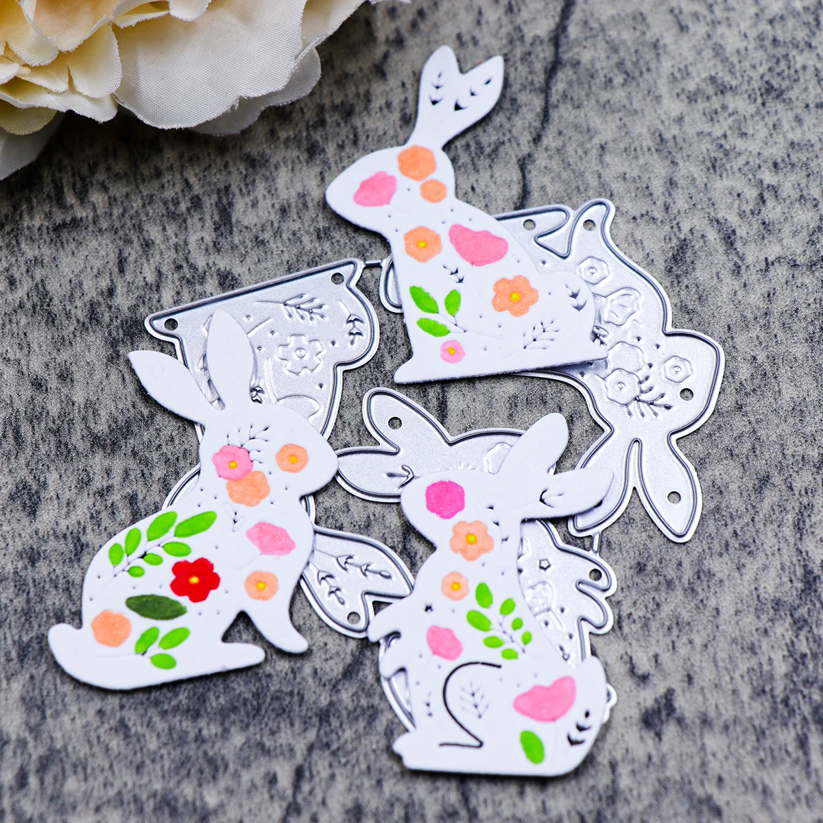 

2025 NewThree standing Easter bunnies Cutting Dies for Scrapbooking Background Manual Album Decor for Paper Card Tool