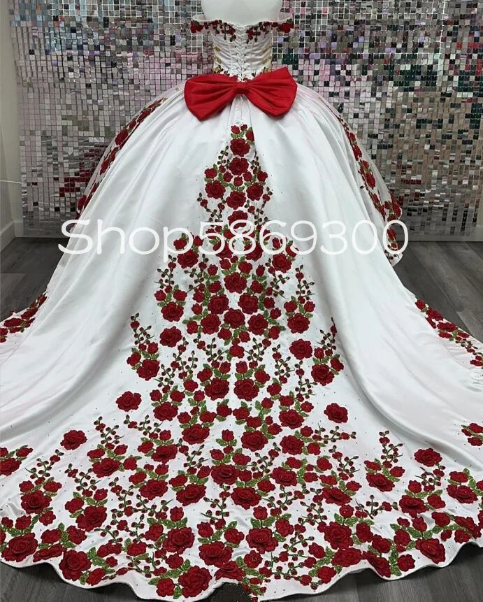 Mexican Red Roses Embroidery Quinceanera Dresses With Bow Lace-Up corset customsized charro prom birthday sweet 15 dress