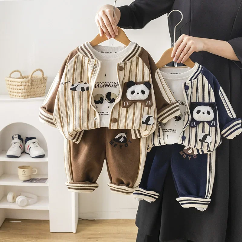 

Модный бейсбольный наряд с длинными рукавами для мальчиков Yikids, весенне-осенний комплект из трех предметов, дизайнерская одежда с пандой, детская одежда