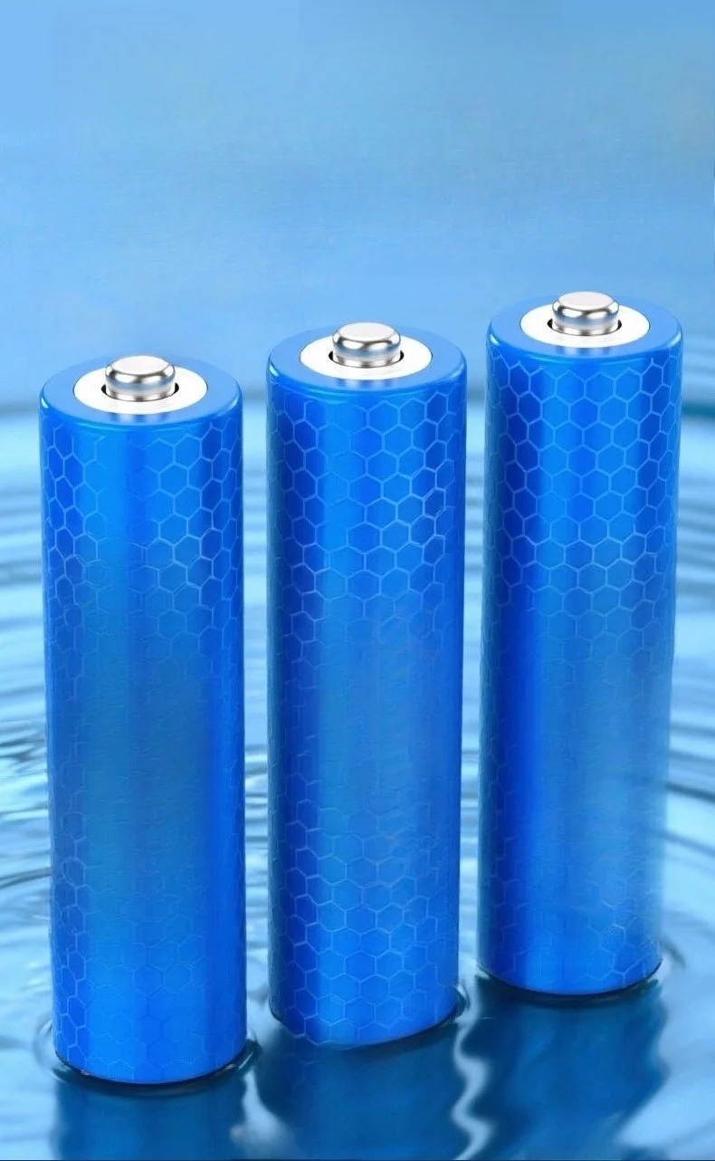 8 قطع 800 مللي أمبير بطارية ليثيوم متينة قابلة لإعادة الشحن AA - تدوم طويلاً لأجهزة التحكم عن بعد وألعاب الساعات ولوحات المفاتيح