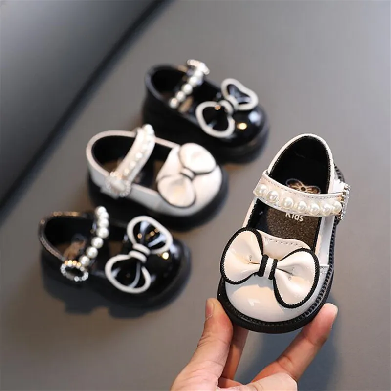 

2022 autumn new Baby girls Pearl bow Princess small leather shoes Girls Walking Soft-Soled First Walker Shoes kids Mary Janes