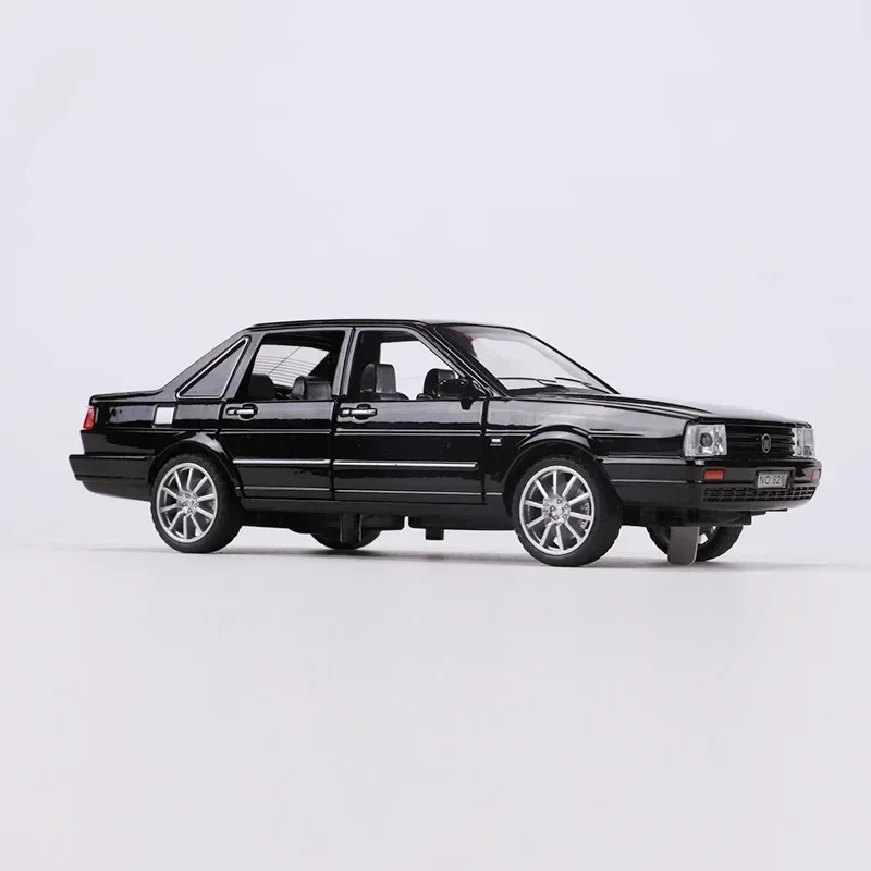 1:32 Volkswagens Santana Legering Automodel Diecast & Speelgoed Metalen Voertuigen Auto Model Hoge Simulatie Geluid Licht Collectie Kids Cadeau