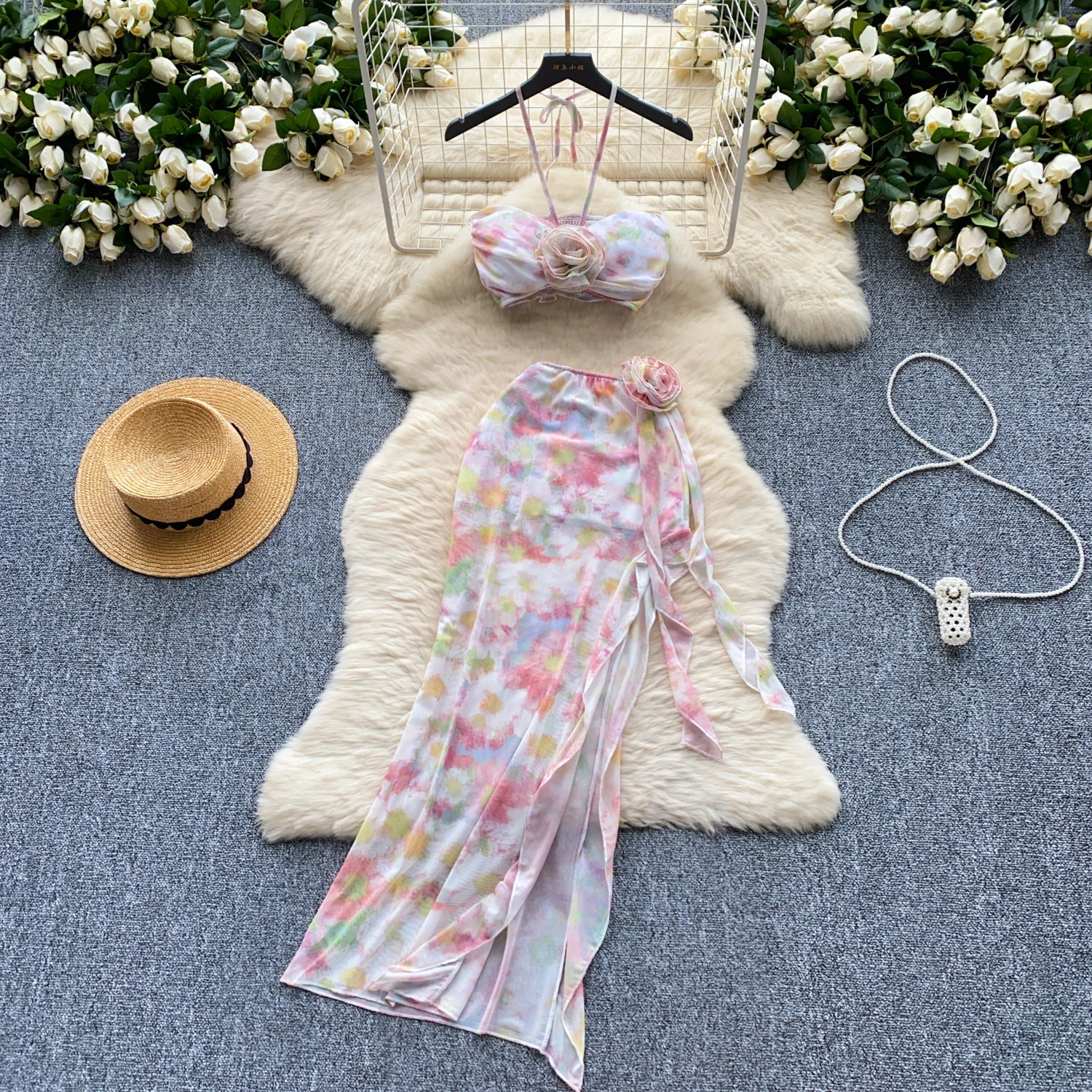 

Женский комплект одежды из 2 предметов с тропическим принтом, женский костюм с 3D цветком для пляжного отдыха, женский топ с лямкой на шее, разделенная юбка, комплект купального костюма для бассейна