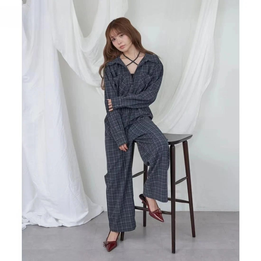 

Японский стиль, нишевый дизайн, клетчатый повседневный комбинезон, осень-зима, новый однобортный свободный комбинезон с отложным воротником и длинными рукавами