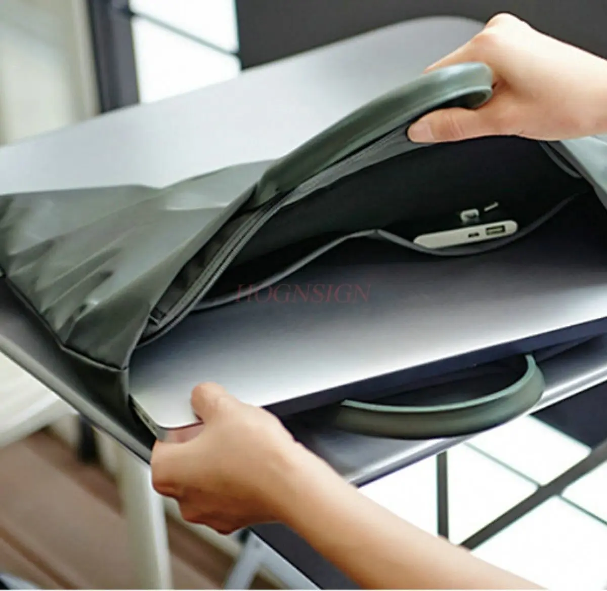 1pcs Handheld briefcase, women's and men's business professional computer bag, 14 inch file bag, thickened nylon bag