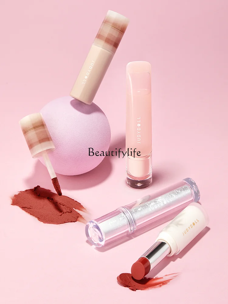 

Lip Lacquer 4-Piece Combination Lip Mud Matte Lipstick White