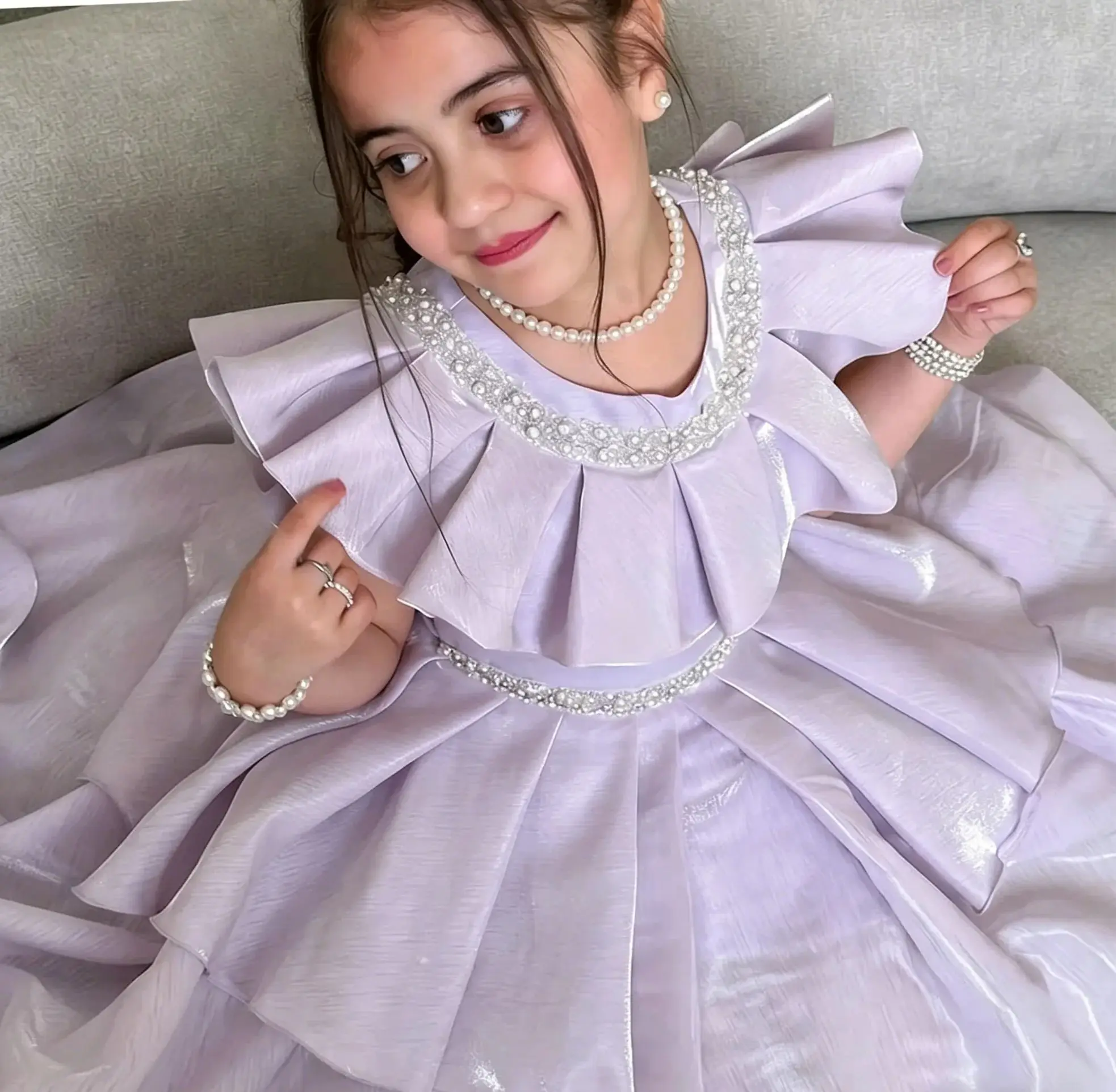 

Princess Lilac Satin Flower Girl Dress For Wedding Ruffles Tea Lenght Kids Birthday Party First Communion Gowns Custom