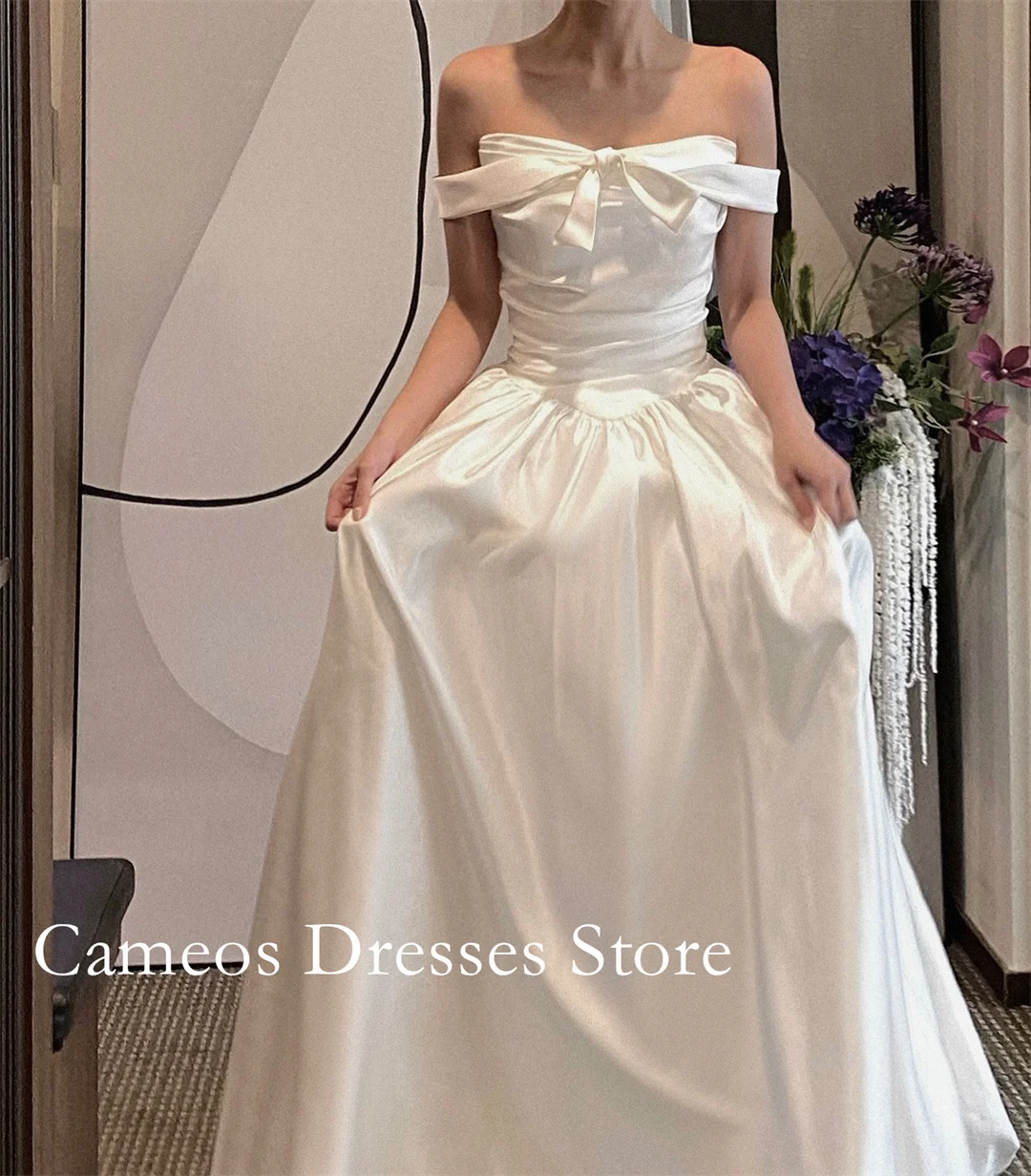 

SONDR Customized Off Shoulder Ivory Wedding Dresses Ruched Korea Short Sleeves Satin Zipped Brides Gowns Women Bridal Dresses