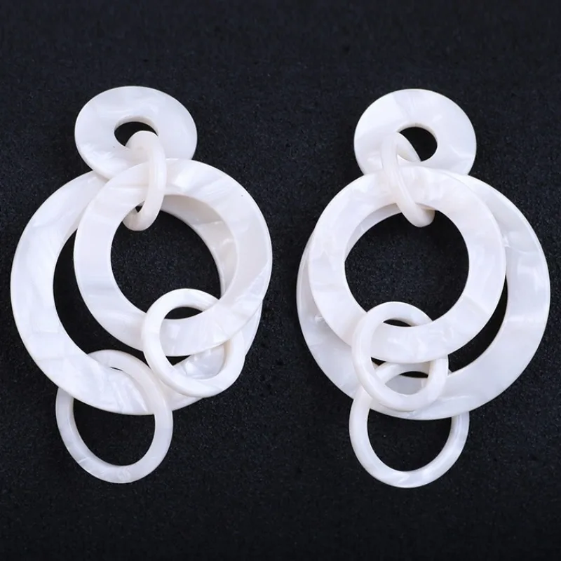 

2025 Autumn Winter New Arrival Personalized Resin Smudged Leopard Print Size Ring Long Buckle Fashion Dangle Earrings