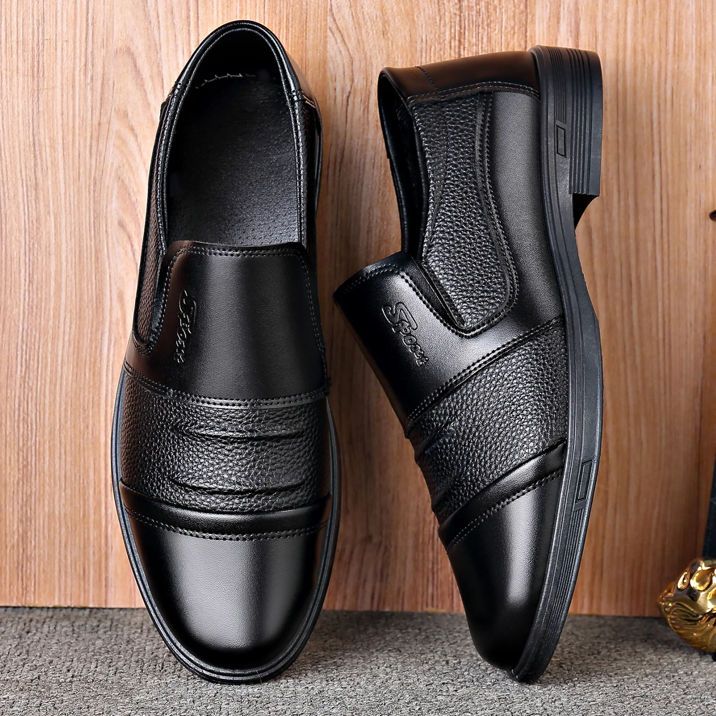 Men's leather shoes, one foot drive, business dress, casual shoes, wedding dress shoes