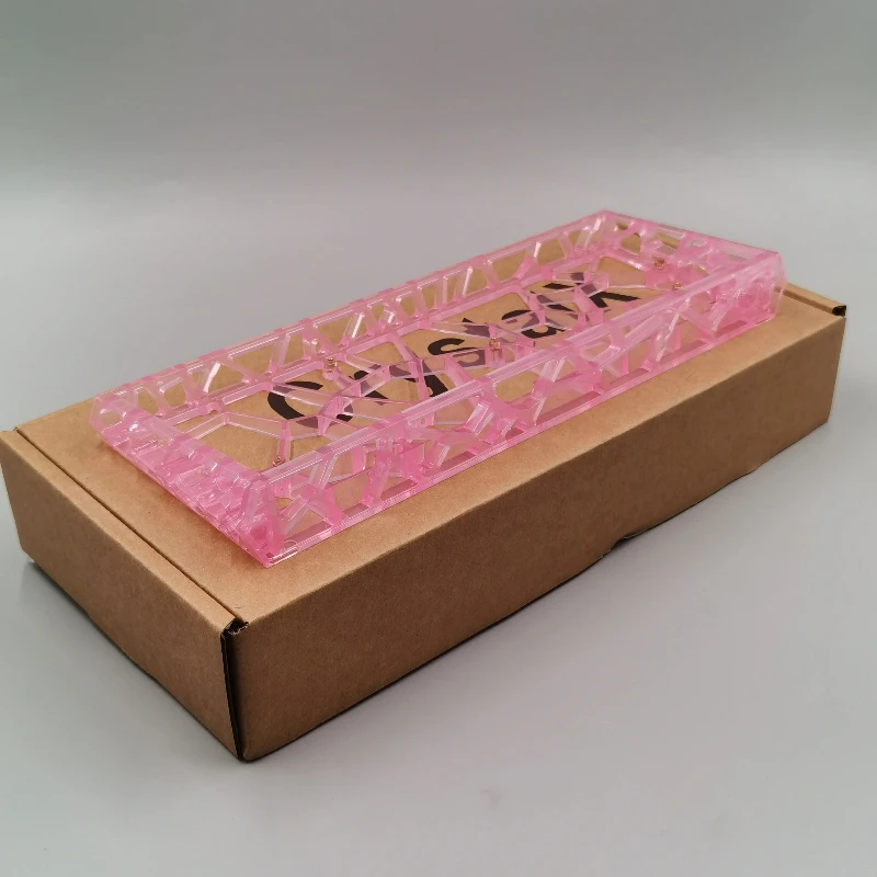 

WW60 Hollow Keyboard Case Pink Transparent GH60 Hole Position MADCATZ Mad60/win60/ Wooting60 Magnetic Axis Keyboard Shell Gifts