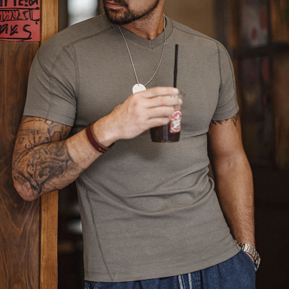 Maden Grey Casual Lyocell Cool-Touch Kurzarm-T-Shirt Herren Sommer Schnelltrocknendes Fitness-T-Shirt mit V-Ausschnitt Slim Fit Gym Vielseitige Tops