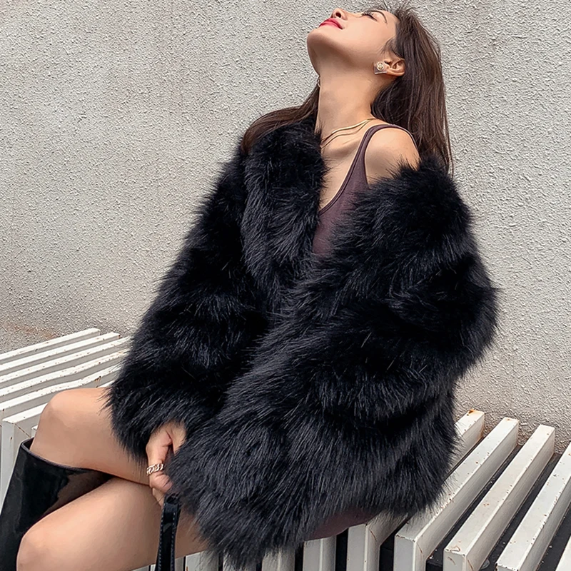 Fur Coats 2023 New Fashion Faux Fur Jacket Women Winter Long Sleeve V Neck Fluffy Overcoat High Quality Cropped Plush Coat Femme