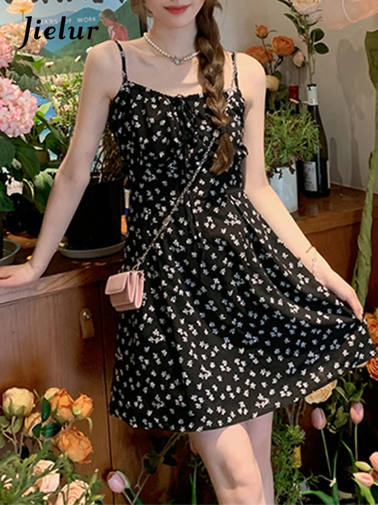 Jielur Sommer schwarz Vintage Blumen kleid Französisch Stil Spaghetti träger Chiffon ärmellosen Druck Frauen kleider Mode Streetwear