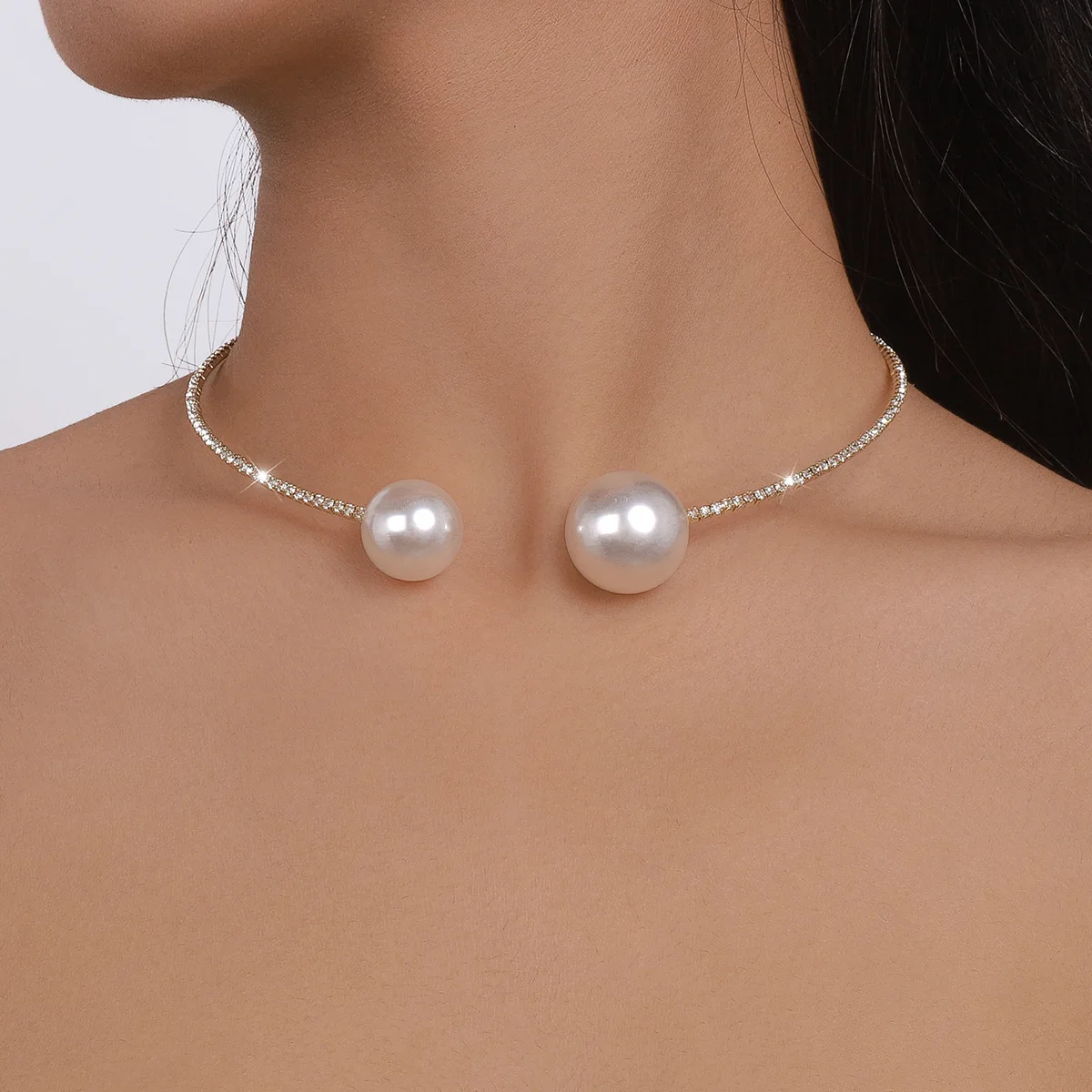 

2025 French Romantic Elegant Retro Full-Diamond Choker for Women Luxury Geometric Pearl Necklace Jewelry for Daily & Party Wear