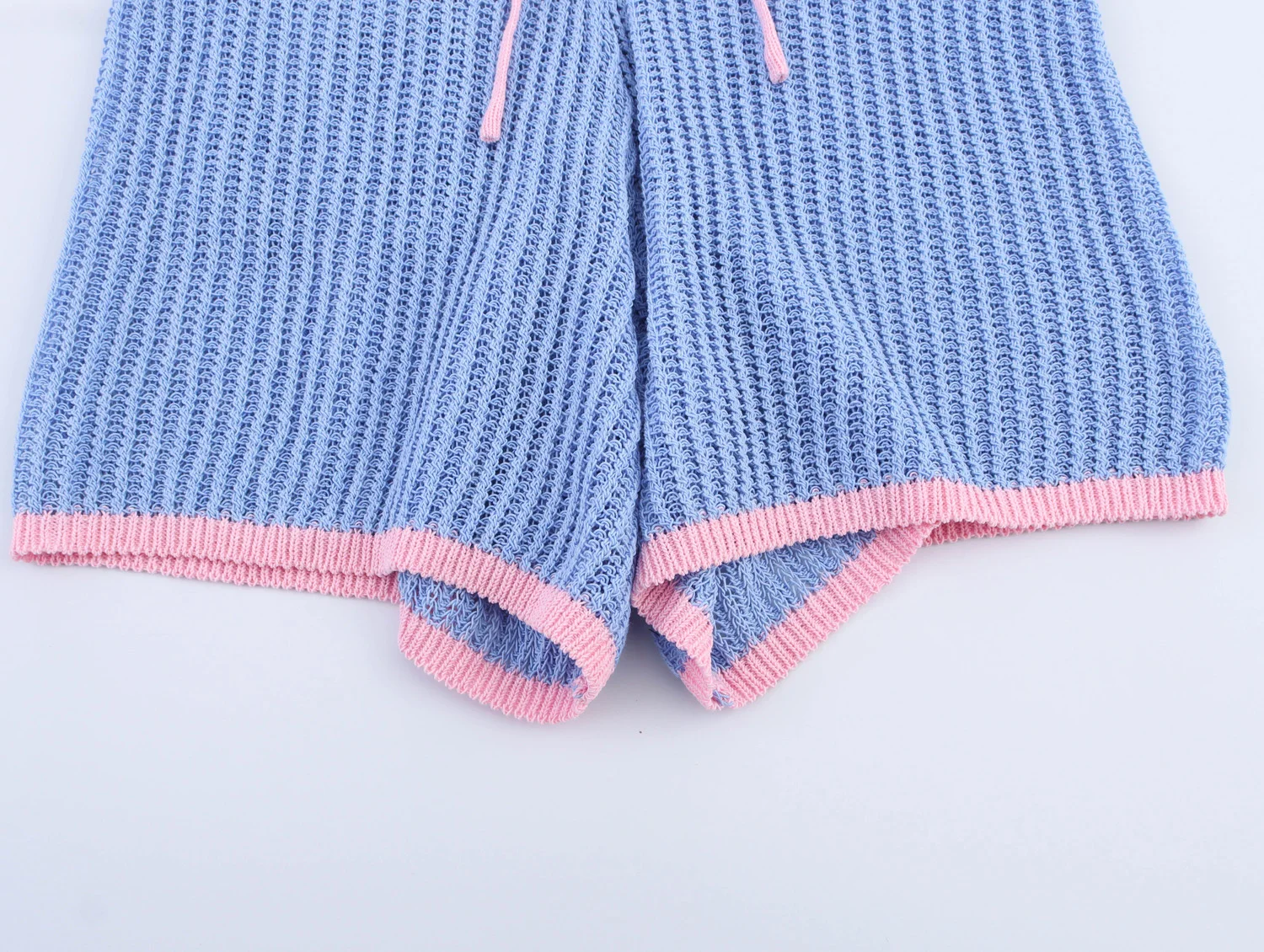 Dave&Di 2025 Sommer Nordic Minimalist Rosa Blau Kontrastierende Gestrickte Shorts Sommer Harem Bermuda Shorts Frauen