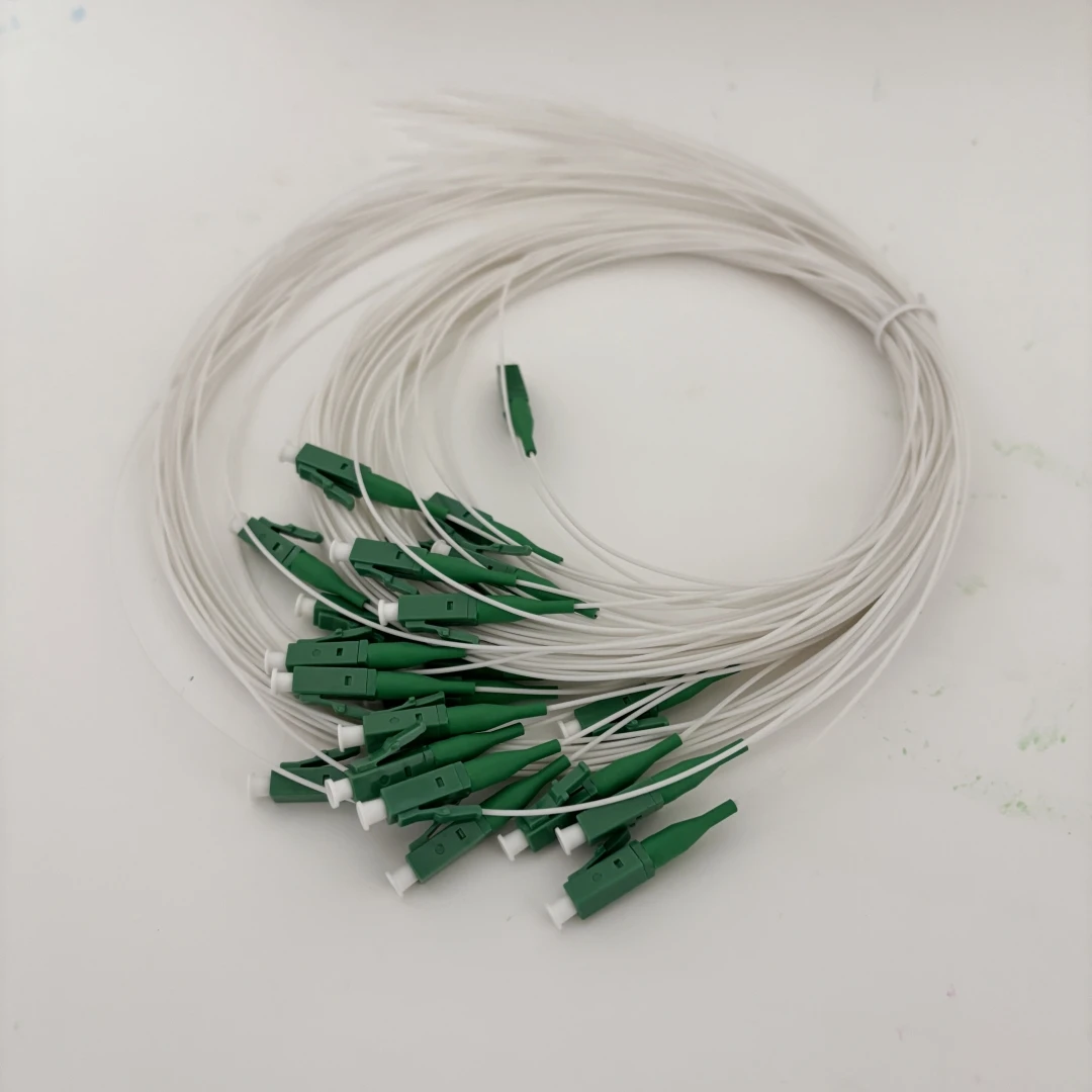 

LC/APC косичка G657A1 50 шт. 100 шт. 200 шт. 0,9 мм SM LC/UPC 2 м оптическое волокно косичка белый кабель 9/125 мкм бесплатная доставка