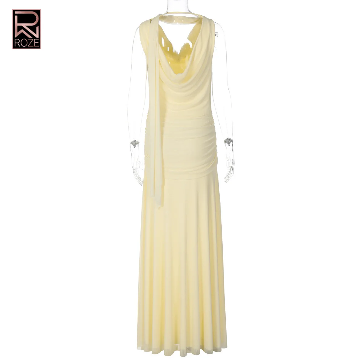 Sukienka bandażowa z odkrytymi plecami - wycięcia i sznurowanie, sukienka na randkę