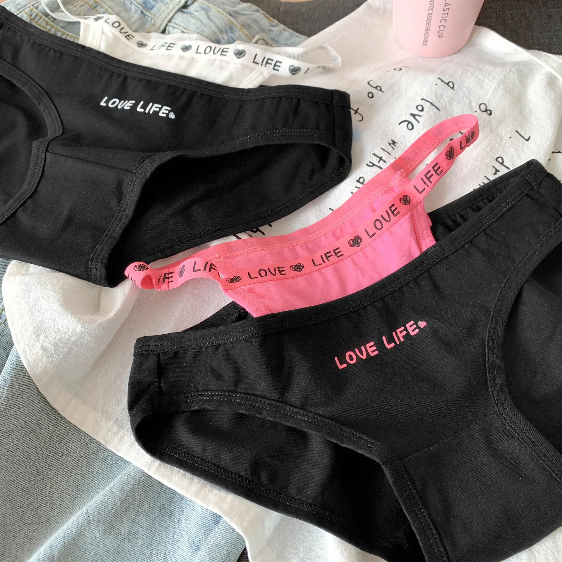 2023 Summer New Pure Desire Comfortable Sweet Soft Beautiful Girl Underwear Alphabet Stitching Mid-waist Briefs WOMEN Panties