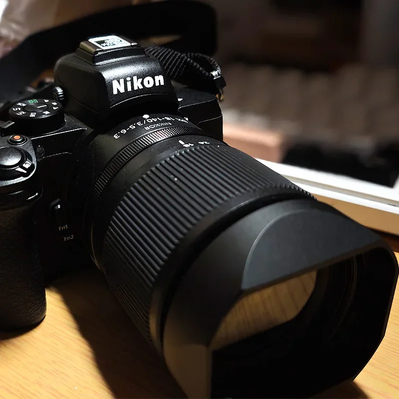 

Metal Square Lens Hood For Nikon NIKKOR Z DX 18-140mm f/3.5-6.3 VR Lens Comes With Hood Cap Replace HB-101