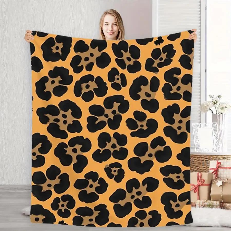 1pc Soft Flannel Plush Blanket, Large Cozy Throw with Bold Leopard Print Pattern, Warm Tan Background with Dark Rosettes, High-Contrast Graphic Design for Sofa Bed Living Room Decor, Housewarming Holi Perfect as Home Decoration & Holiday Gift Choice.