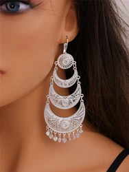 A Pair Of Moon-shaped Alloy Earrings Moroccan Bridal Retro Ear Jewelry