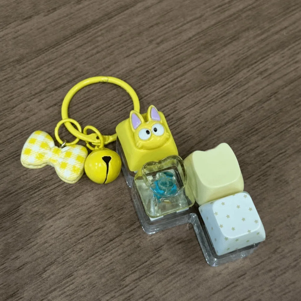 2/4-Key Layout Mini Keyboard Fidget Clickable Buttons LED Light Interactive Keyboard Compact Size Polka Dot