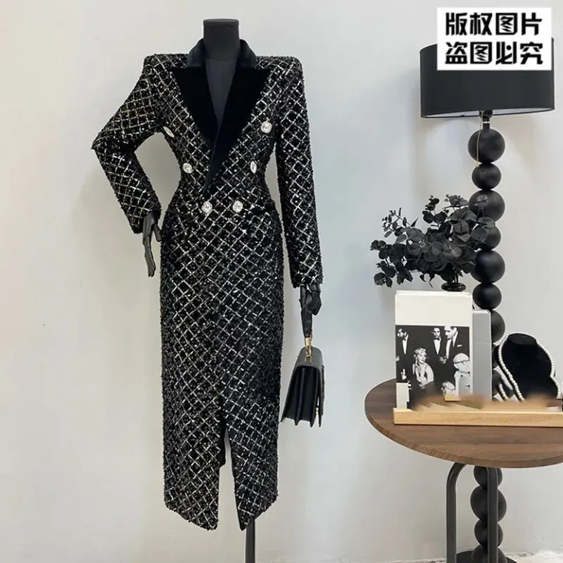 

High End Elegant Black Velvet Sequined Thick Long Cotton Jacket Women 2025 Winter New Slimming Flattering Ladies Warmth Coats