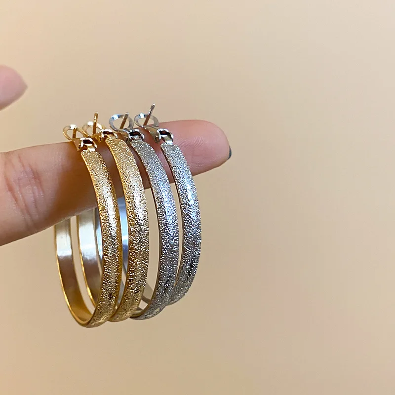 Simplicity New model  Luxury with a touch of elegance Elegance  Temperament Atmosphere Alloy Circle Earrings