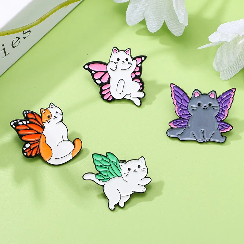 

Creative Butterfly Wing Cat Brooch Unisex Animal Alloy Pin Badge for DIY Clothes Bags Shoes Hat Scarf Tshirt Jeans Decoration