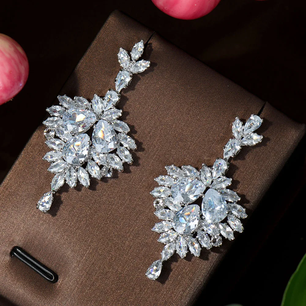 

HIBRIDE Glittering Cubic Zirconia Stone White Gold Plated Water Drop Bridal Wedding Dangle Drop Earrings Fashion Jewelry E-751