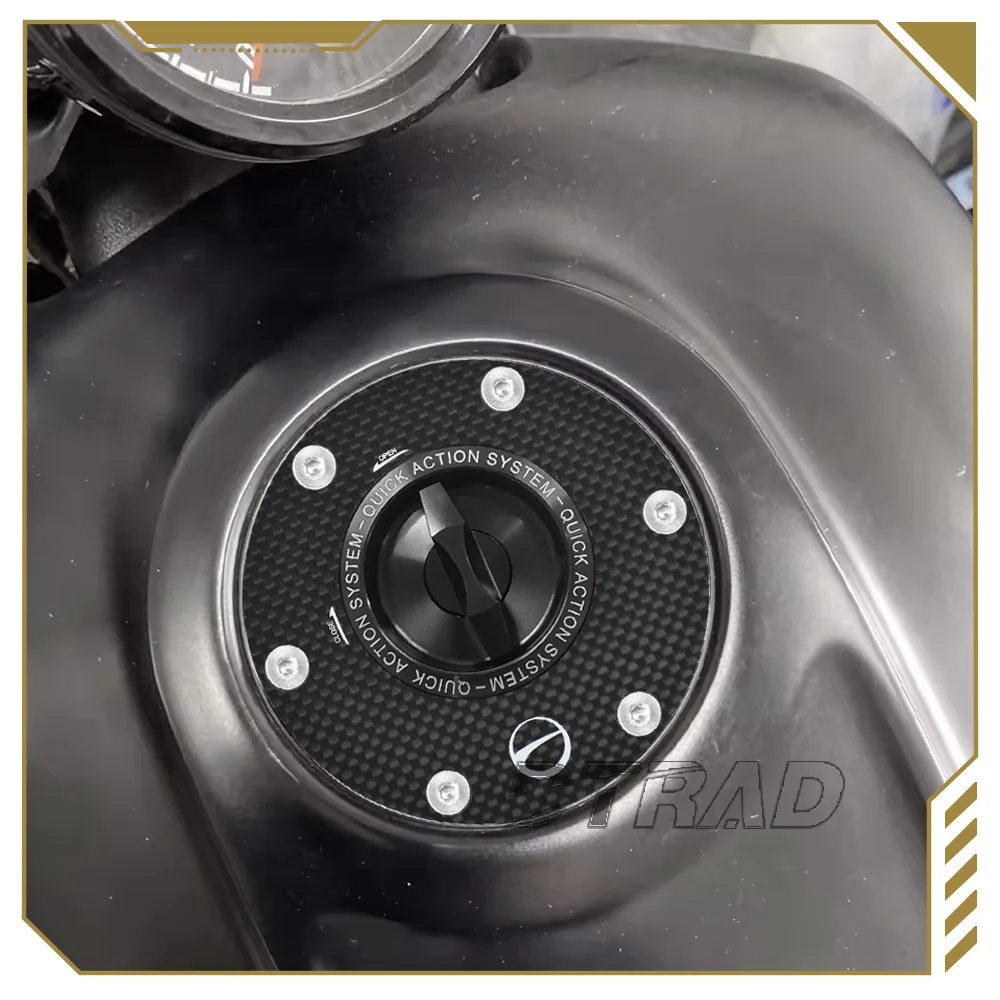 Carbon Fiber Keyless Fuel Tank Cap For TRIUMPH Speed Triple 1050 999i STREET TRIPLE 675 765 Gas Oil Key Plug Lock Tank Cover