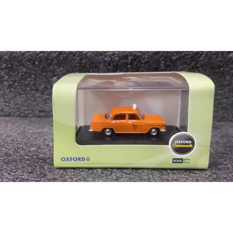 

Diecast Oxford 1/76 Scale Yellow Cab Co Taxi Alloy Car Model Collection Toy Gift Display Ornament