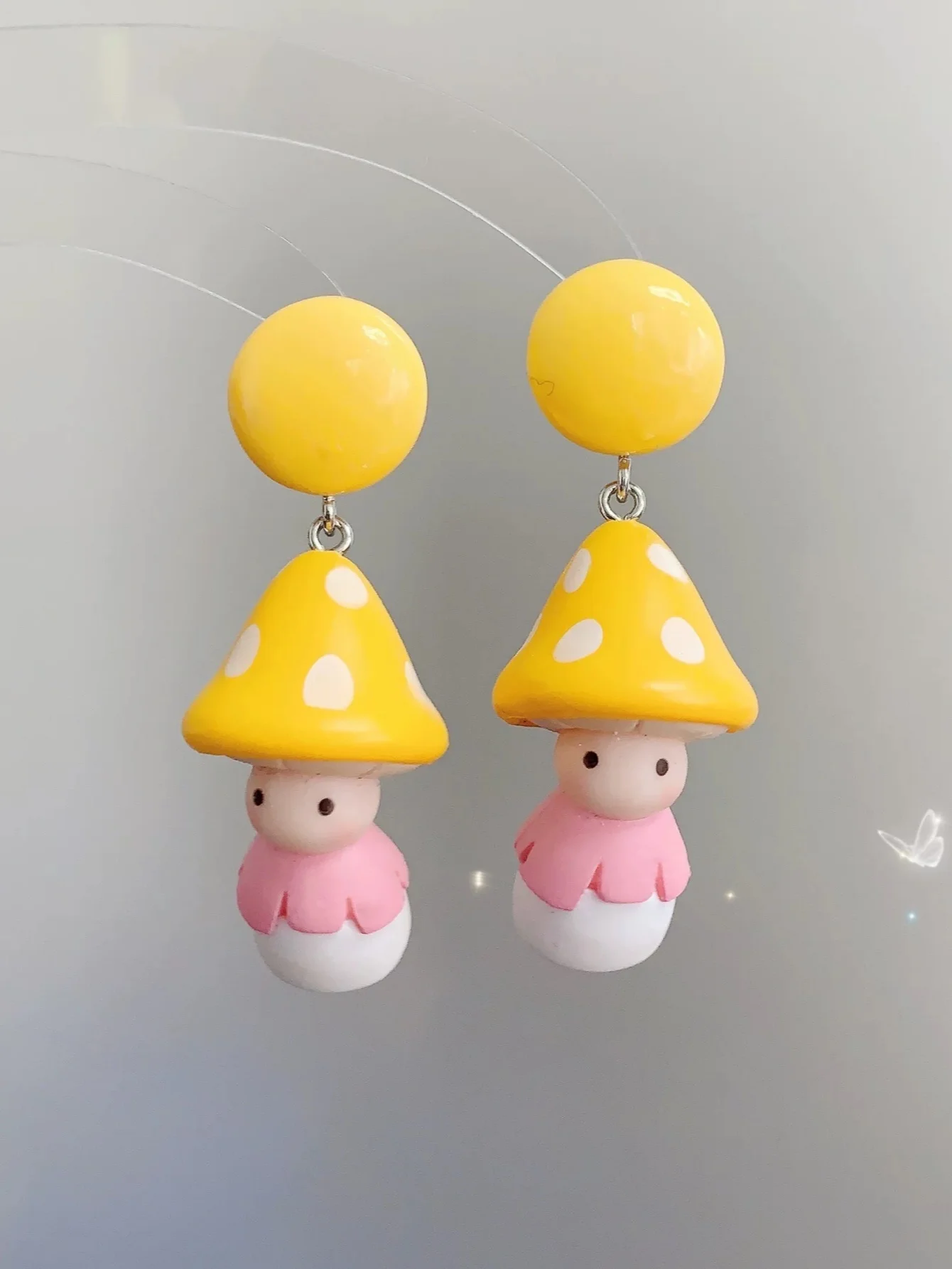 زوج من أقراط الراتنج ثلاثية الأبعاد لمحاكاة الرسوم المتحركة اللطيفة والقطط والقطط