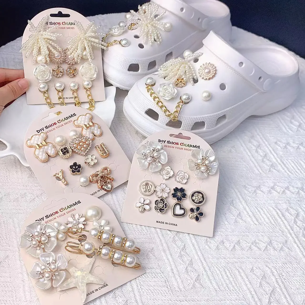 Sapato Encantos Decoração Set para Mulheres, Crocs, Strass, Estrela do Mar, Pérola, Flores, Tamancos Pins, Sandálias, Chinelo Acessórios, Presente, Moda